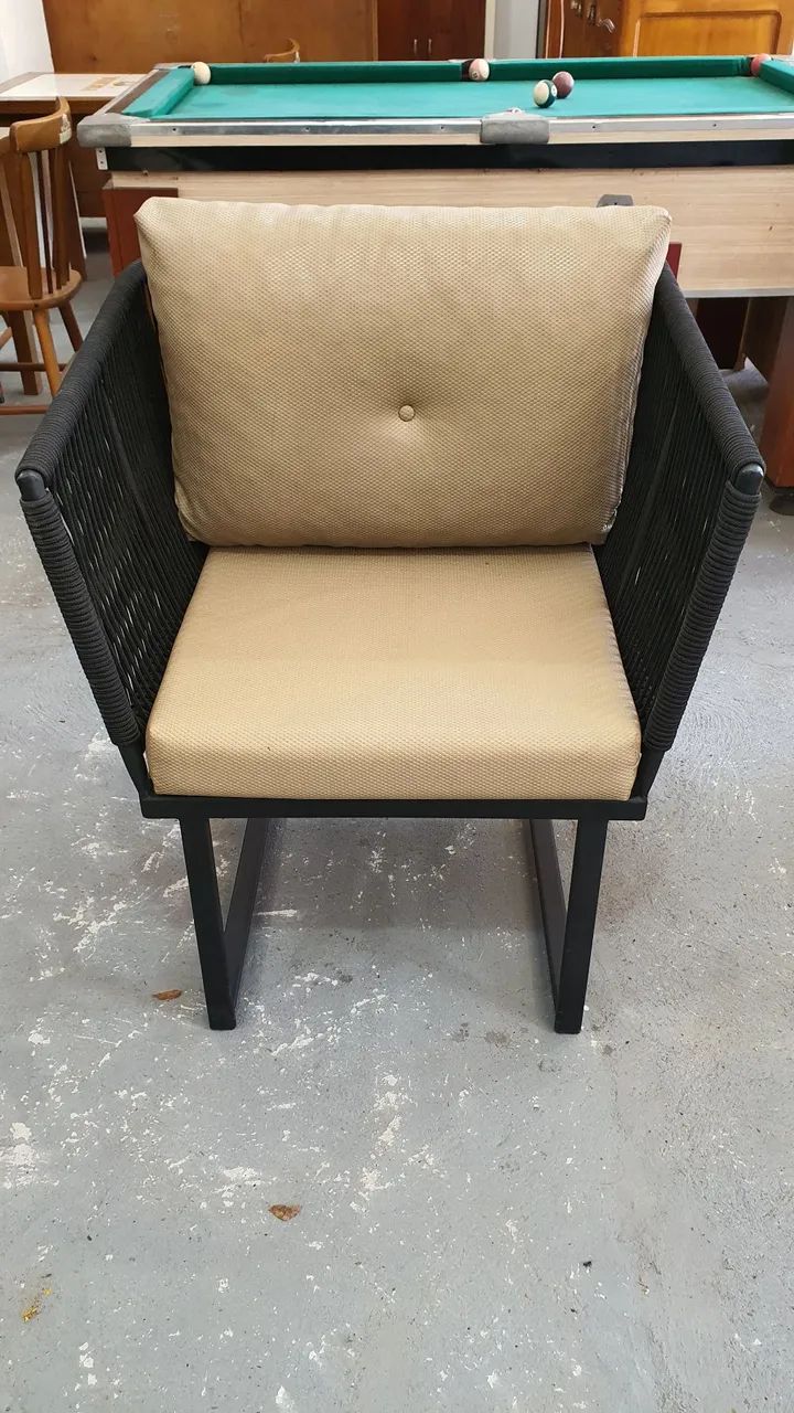 Poltrona com mesinha - área externa  - Foto 4