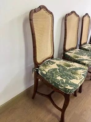 6 Cadeiras em madeira e palha com estofado