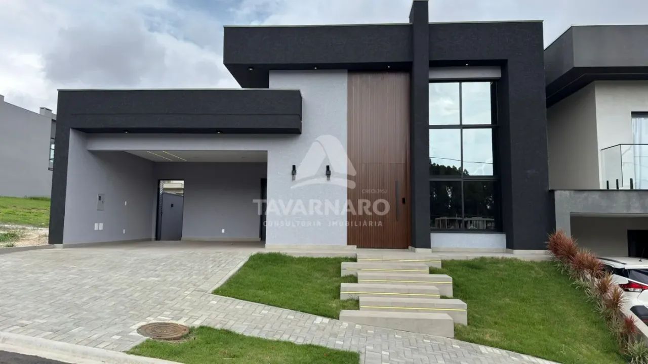 Casa Condomínio em Ponta Grossa