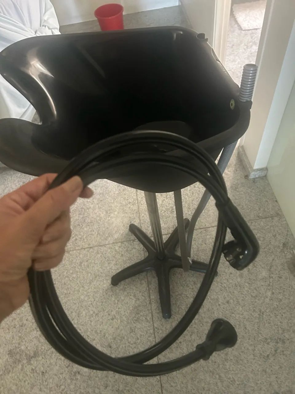 Lavatório portátil  de cabelo Dompel 15 kg - Foto 3