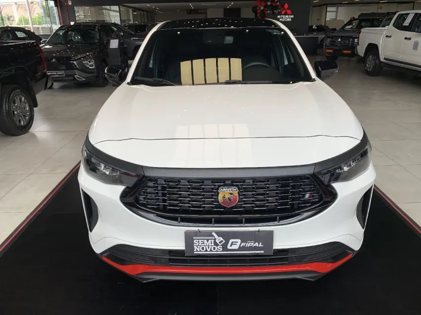 Fiat Fastback Abarth Turbo Flex 1.3 Aut. 2024 - Foto 2