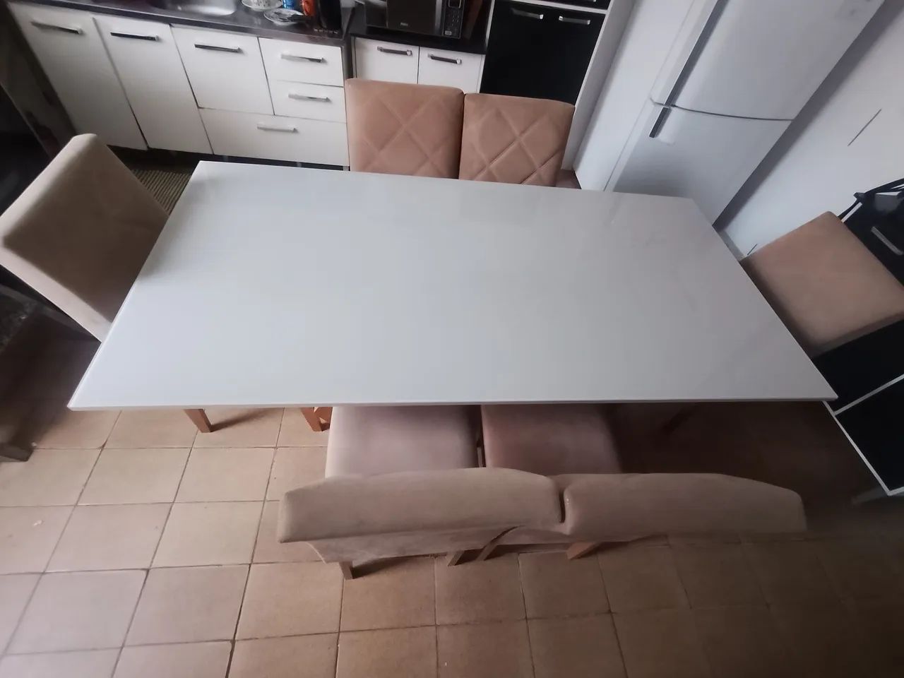 Mesa grande de vidro com 6 cadeiras 