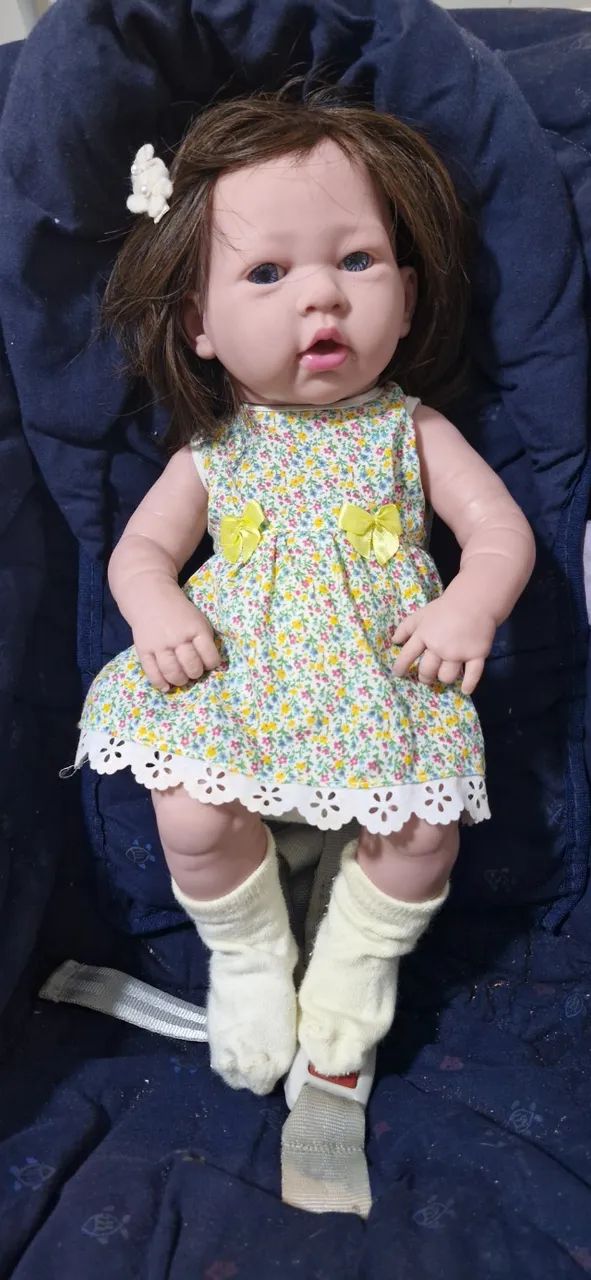 Boneca bebe reborn Sofia com roupinhas e acessorios LINDA! Acompanha mantinha e Certidao - Foto 2