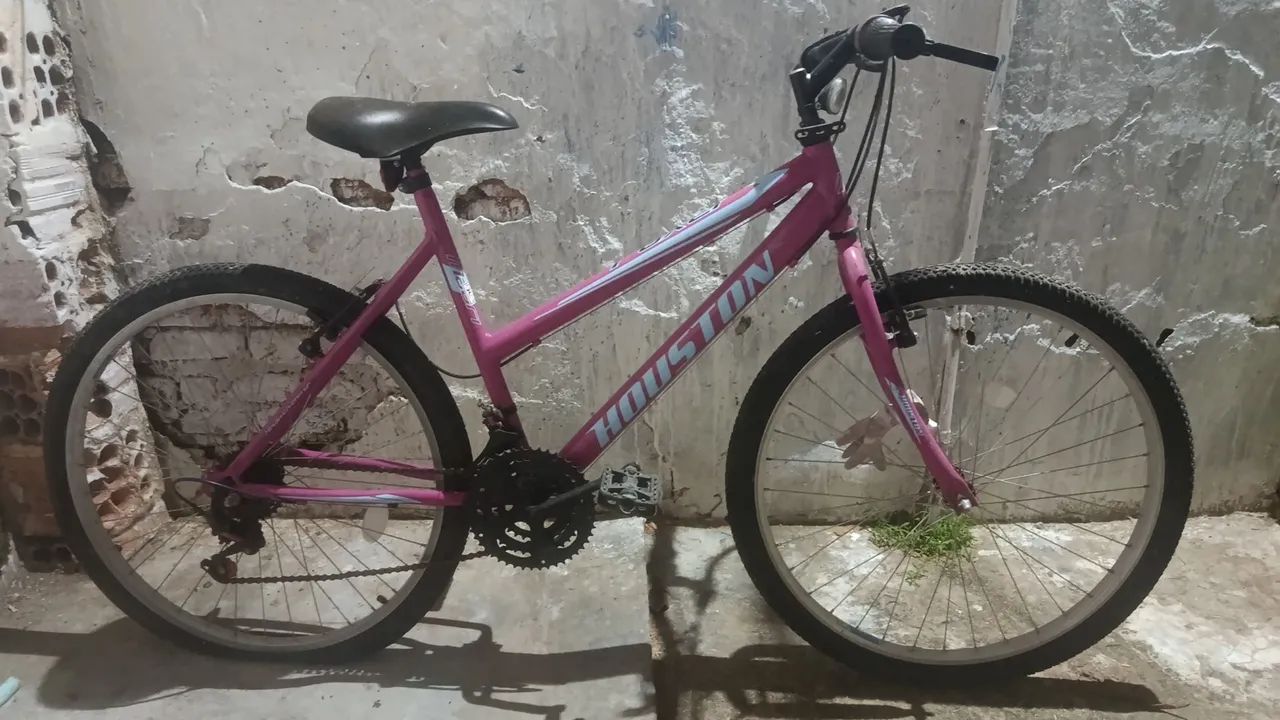 Bicicleta Houston aro 26 semi nova pouco tempo de uso. - Foto 2