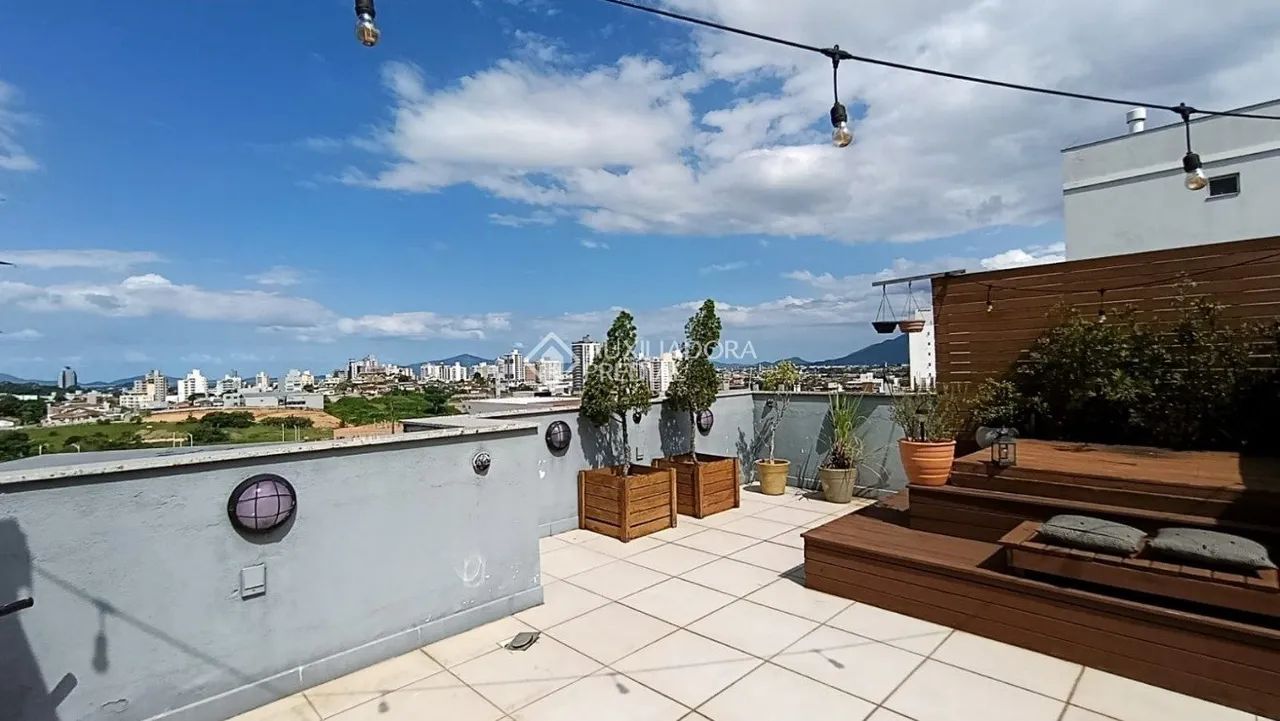 Cobertura mobiliada com jacuzzi no Pagani - Palhoça/SC - Foto 2