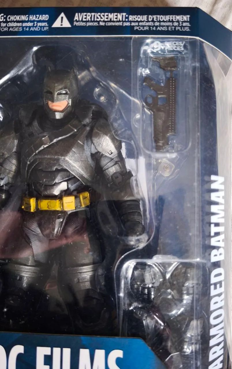 Armored Batman DC Collectibles  - Foto 5