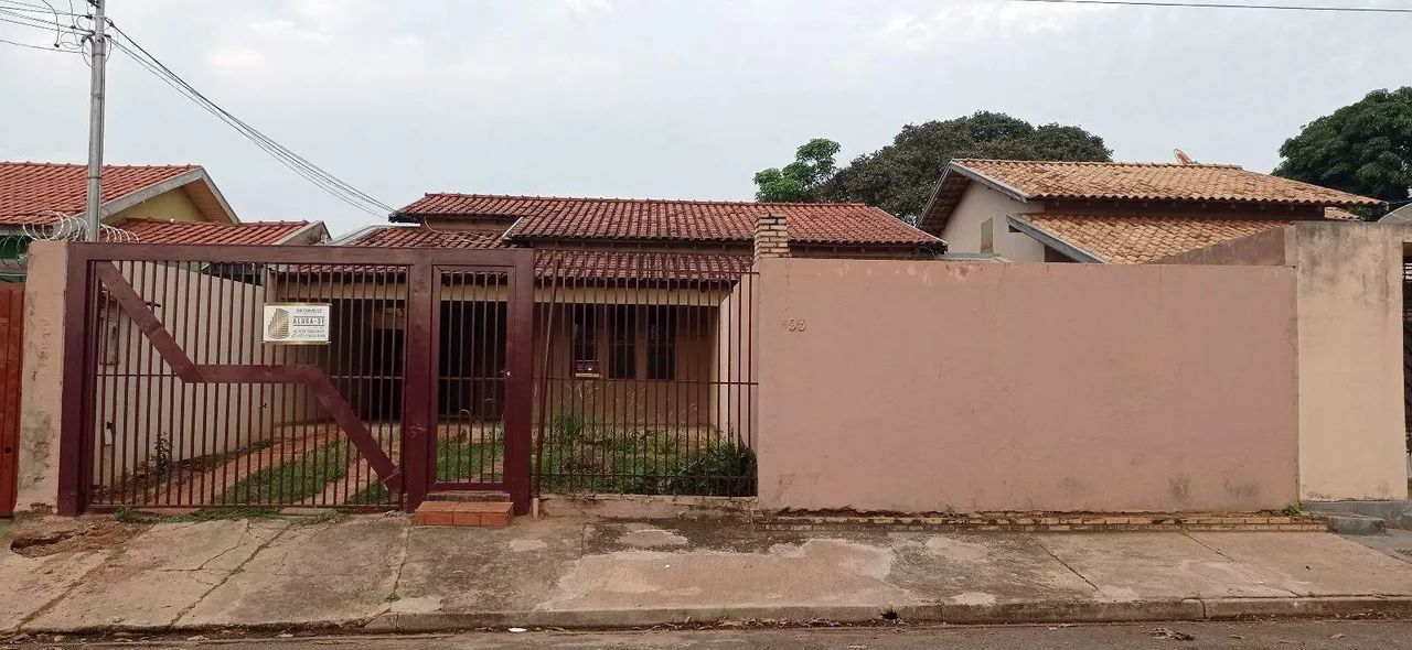 Casa com 3 quartos no Pioneiros