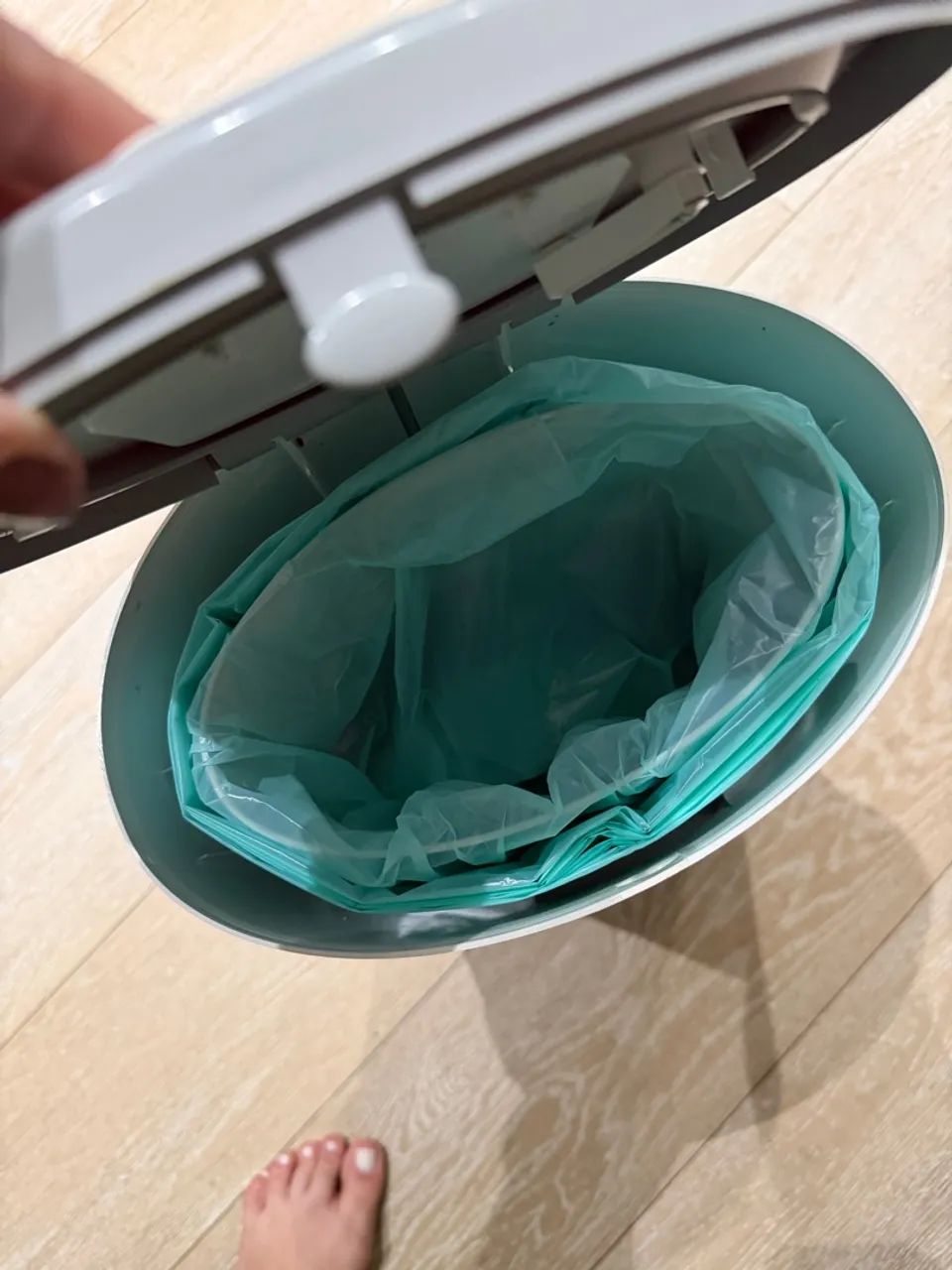 Lixeira anti-odor para fraldas  - Foto 4