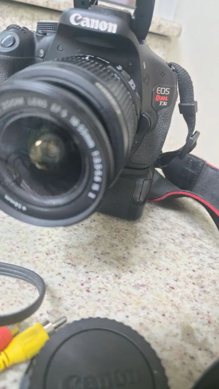Camera Canon T3i + acessórios  - Foto 4