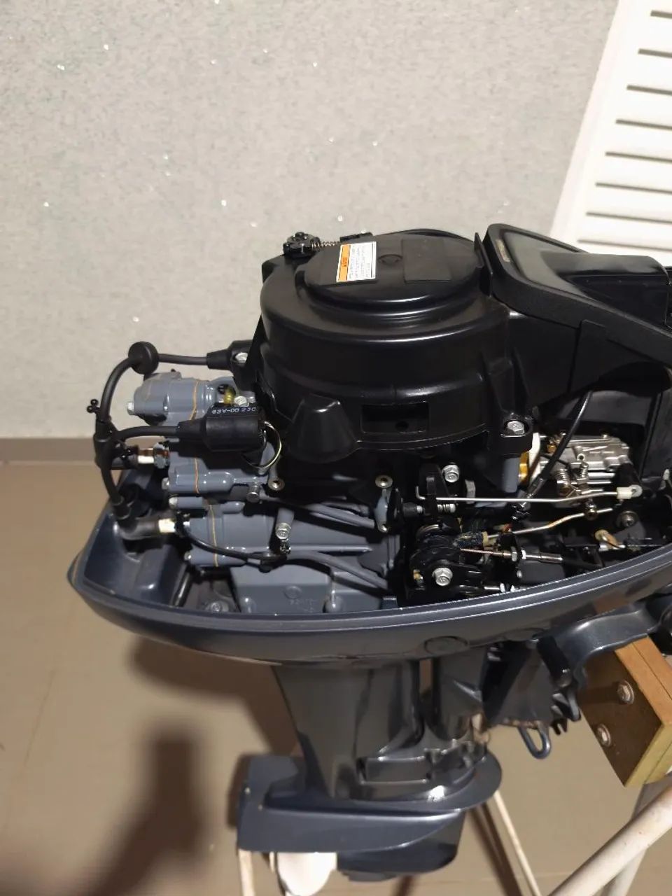 Motor de Popa 15 HP Yamaha 2012 - Foto 9