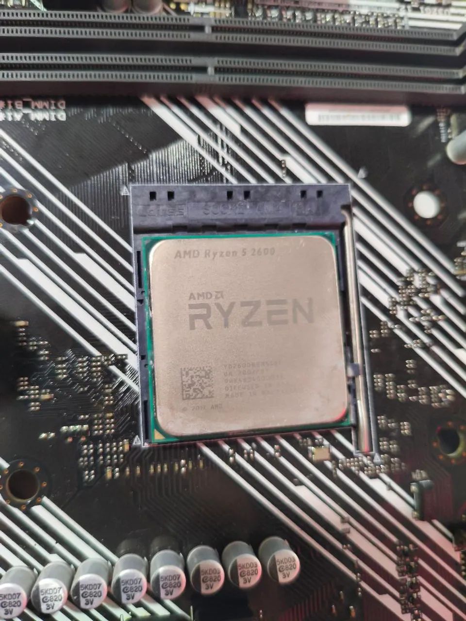 RYZEN 5 2600