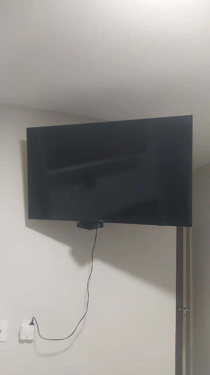 TV Samsung smart 43 polegadas. 