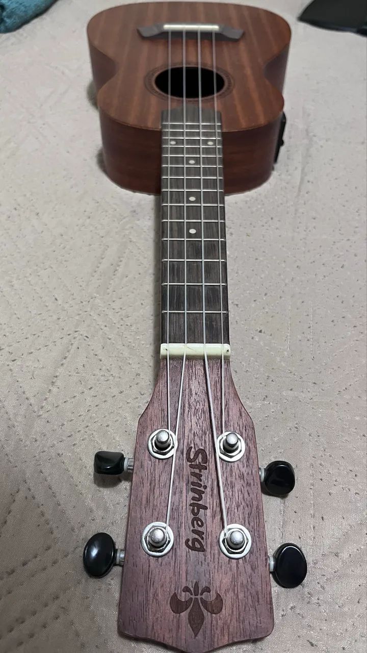 UKULELE - Foto 2