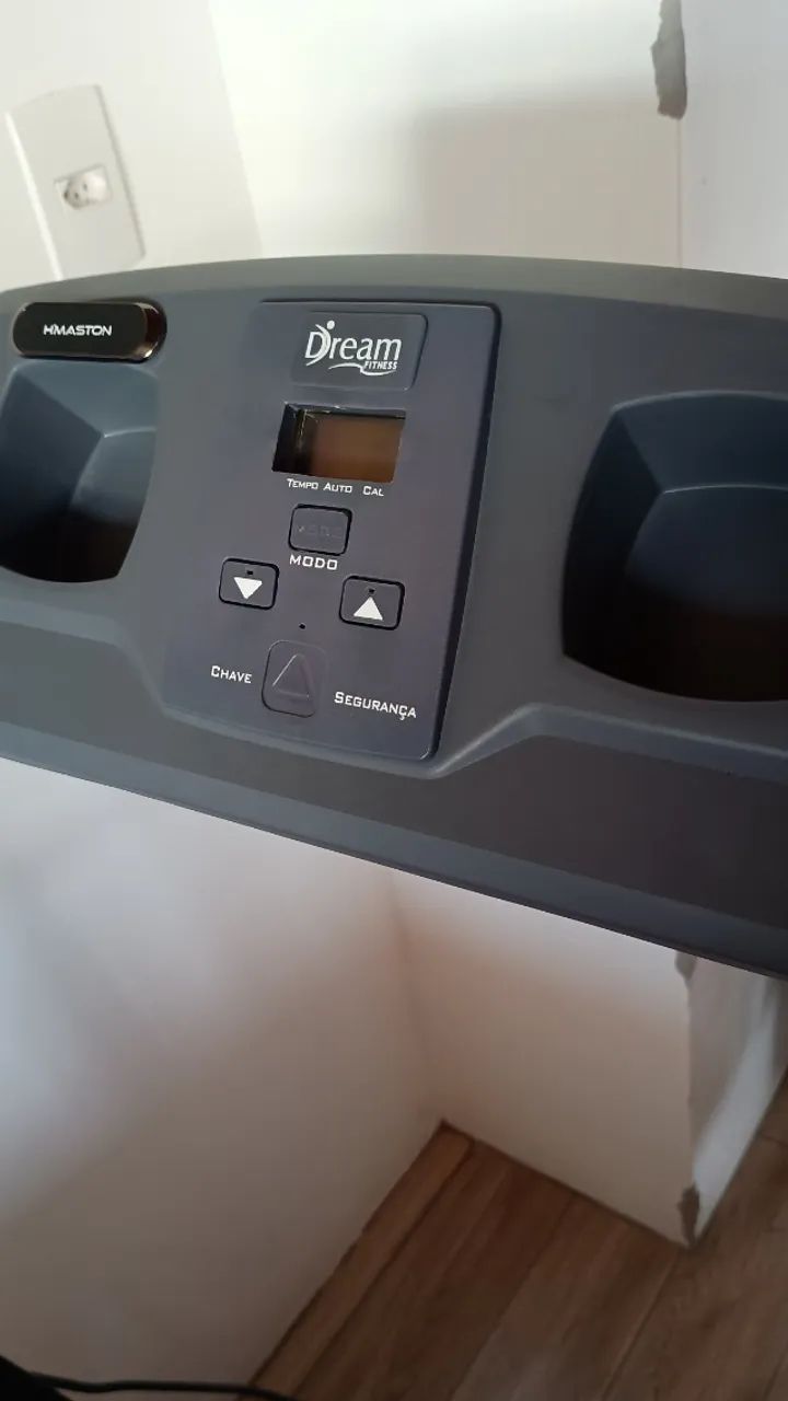 Vendo Esteira semi-nova