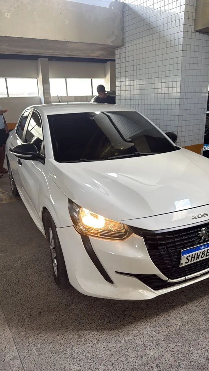 Peugeot 208 LIKE 1.0 FLEX 6V 5P MEC. 2024