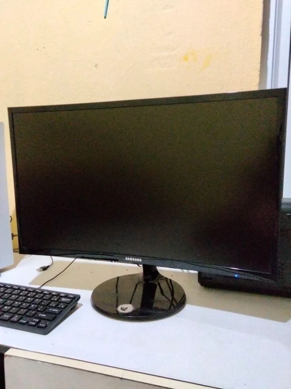 Monitor curvo 24polegadas SAMSUNG  - Foto 2