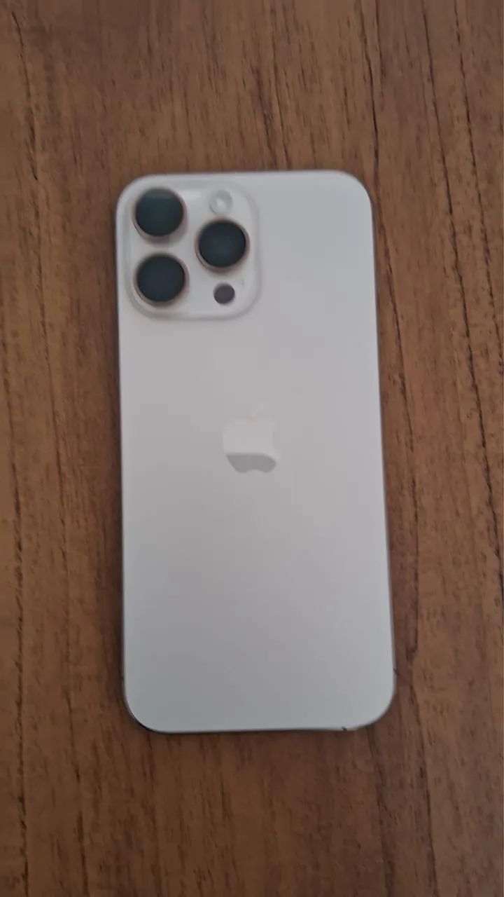 iPhone 16 Pro Max - Foto 3