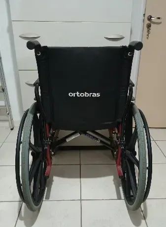 Cadeira de Rodas Ortobras AVD - Alumínio, Usada, Excelente Estado - Foto 3