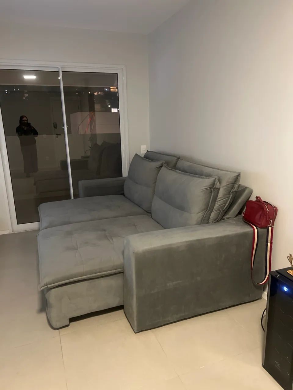 Sofá retrátil semi novo