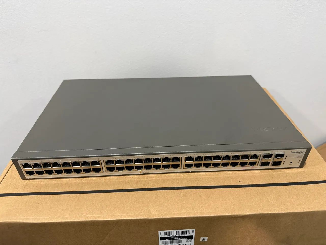 Switch 48 portas Intelbras