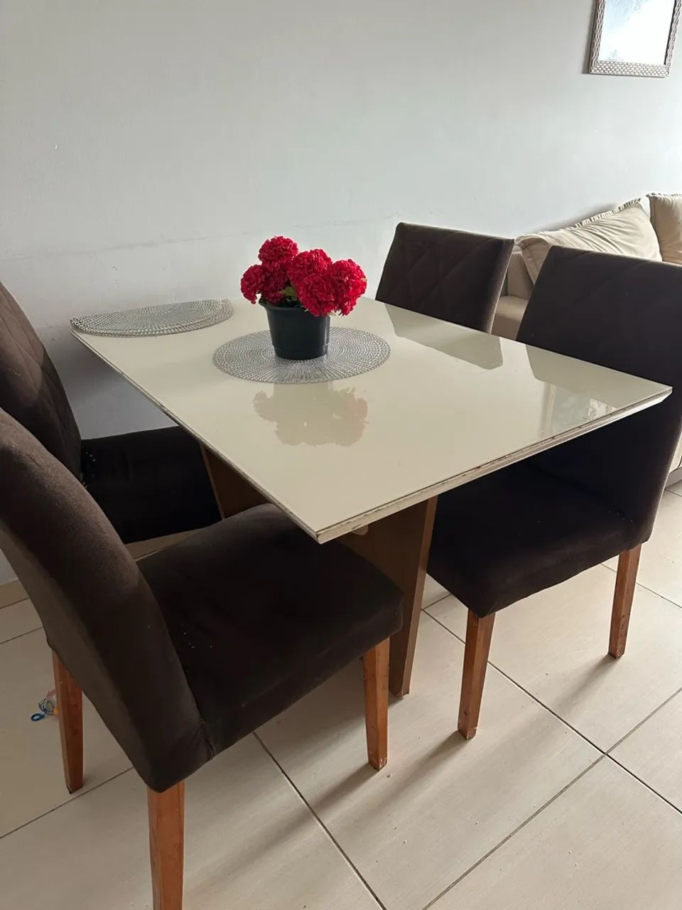 Mesa com 4 cadeiras - Foto 2