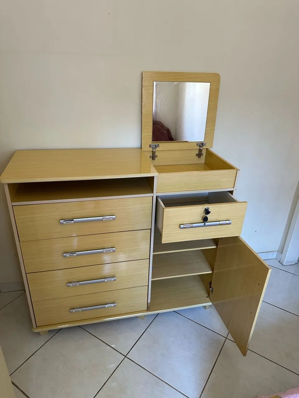 Cômoda usada 