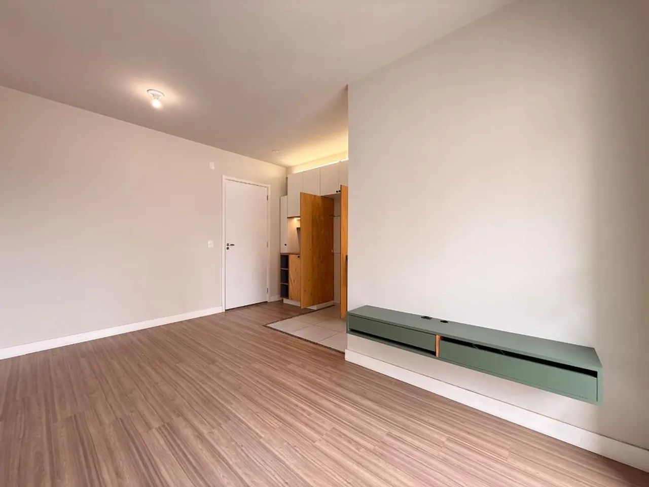 Apartamento para alugar em Maringá, Jardim Tropical, com 2 quartos, com 45.33 m² - Foto 2