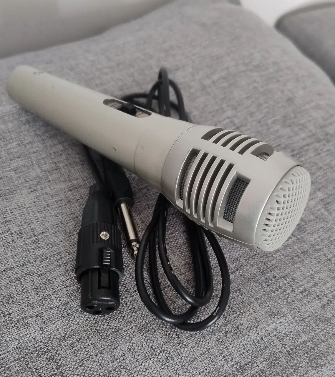 Microfone com cabo para Karaoke - Foto 4