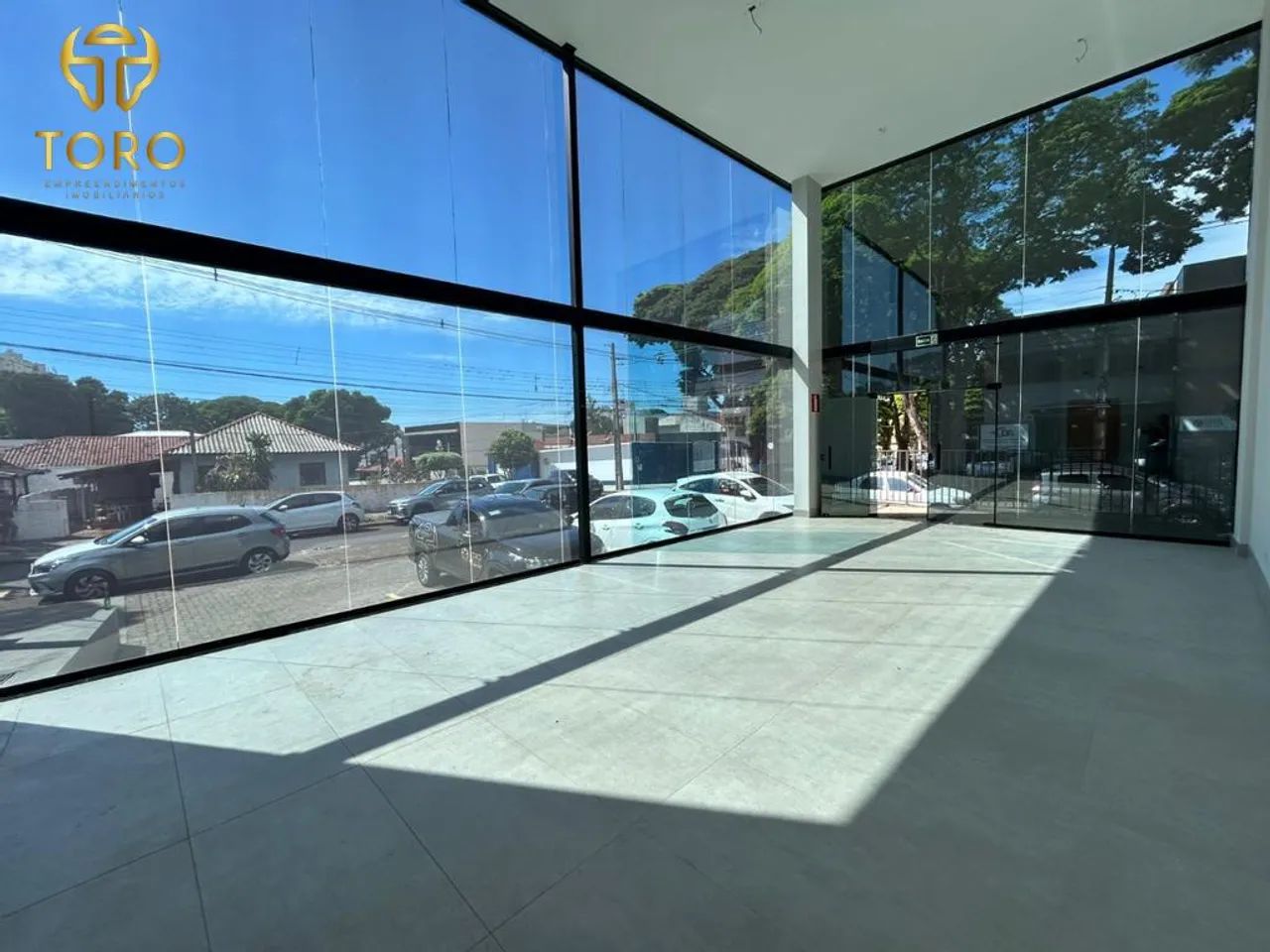 Aluga-se sala comercial na Rua Nassid Haddad esquina com Rua Princesa Isabel em Maringá-Pr - Foto 3