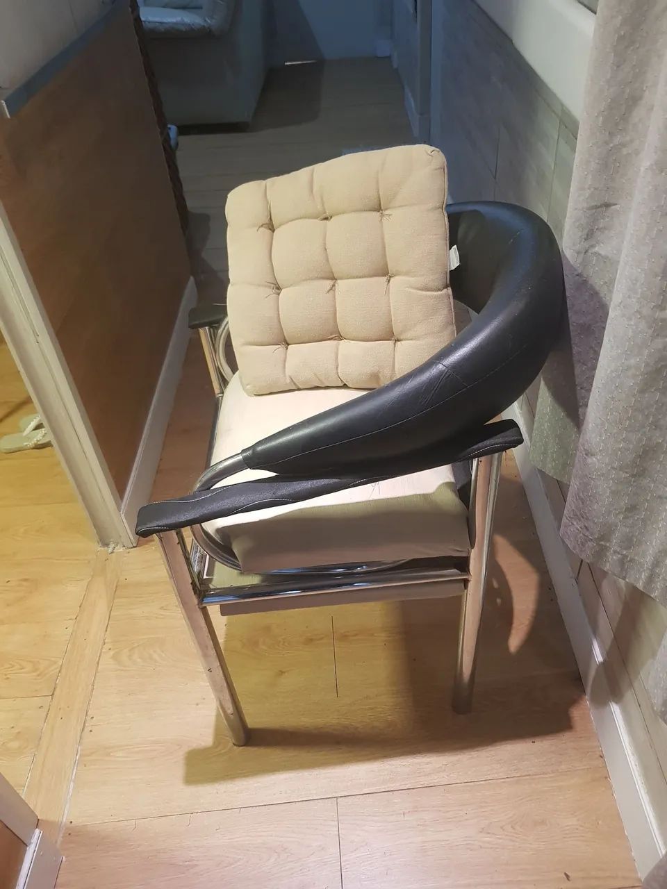 Cadeira modelo exclusivo - Foto 2