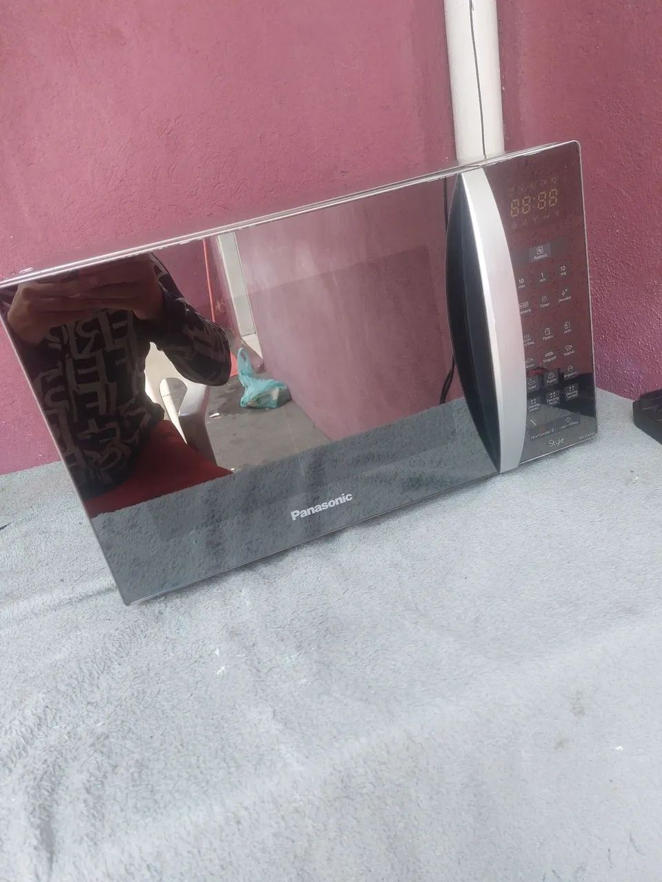 Vendo micro-ondas Panasonic 32 litros Panasonic funcionando perfeitamente 