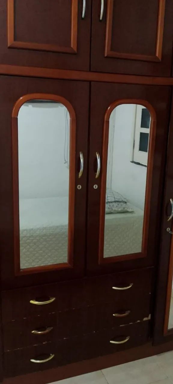 Guarda Roupa 6 Portas Madeira - Foto 3