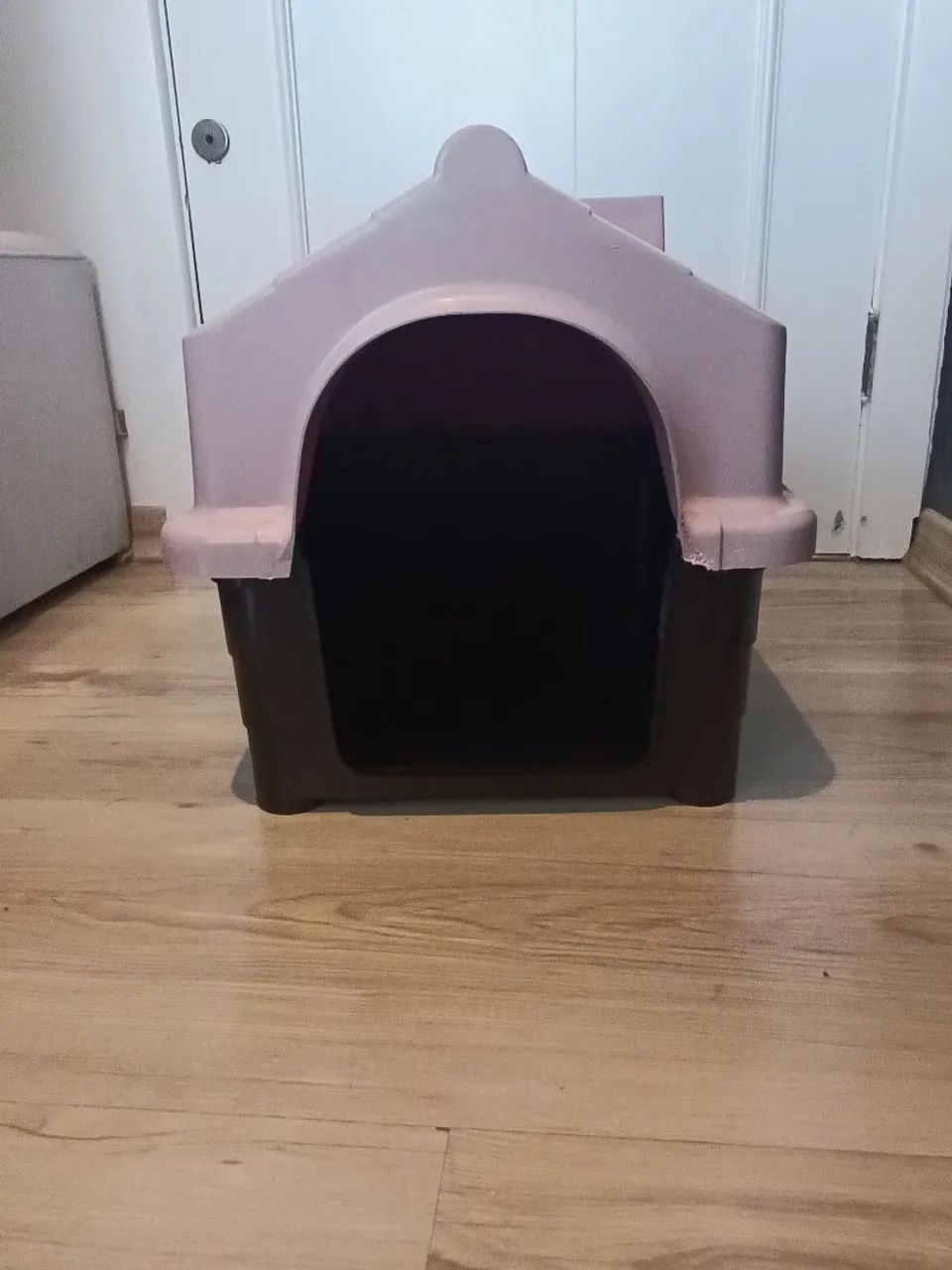Casinha resistente para porte pequeno/médio 