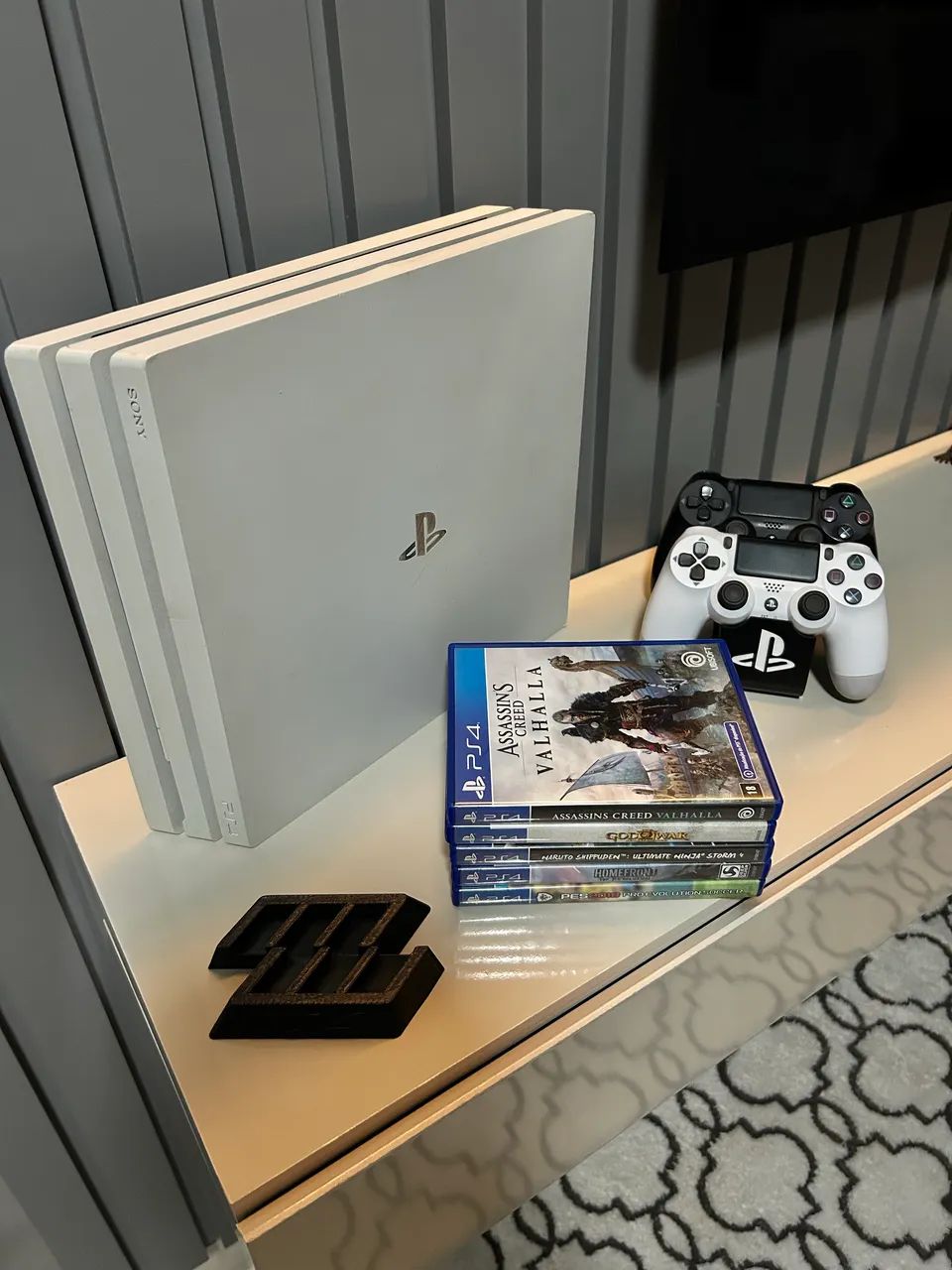 PS4 Pro branco 1TB - Foto 2
