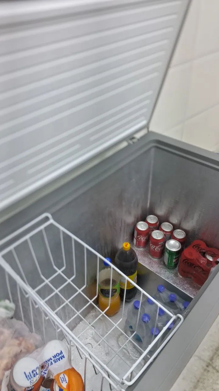 Vende-se freezer.