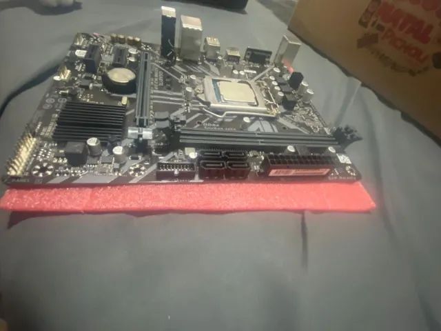Placa mãe gigabyte h310m - Foto 2