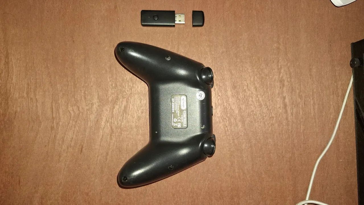 DOIS CONTROLES DE XBOX COM E SEM FIO - Foto 4