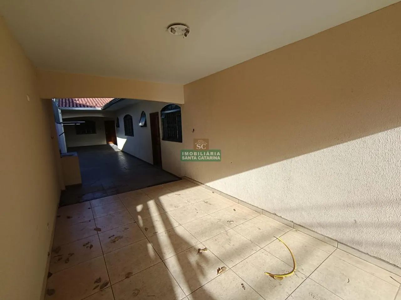 Casa para alugar em Maringá, Parque Residencial Cidade Nova, com 5 quartos, com 256 m² - Foto 5