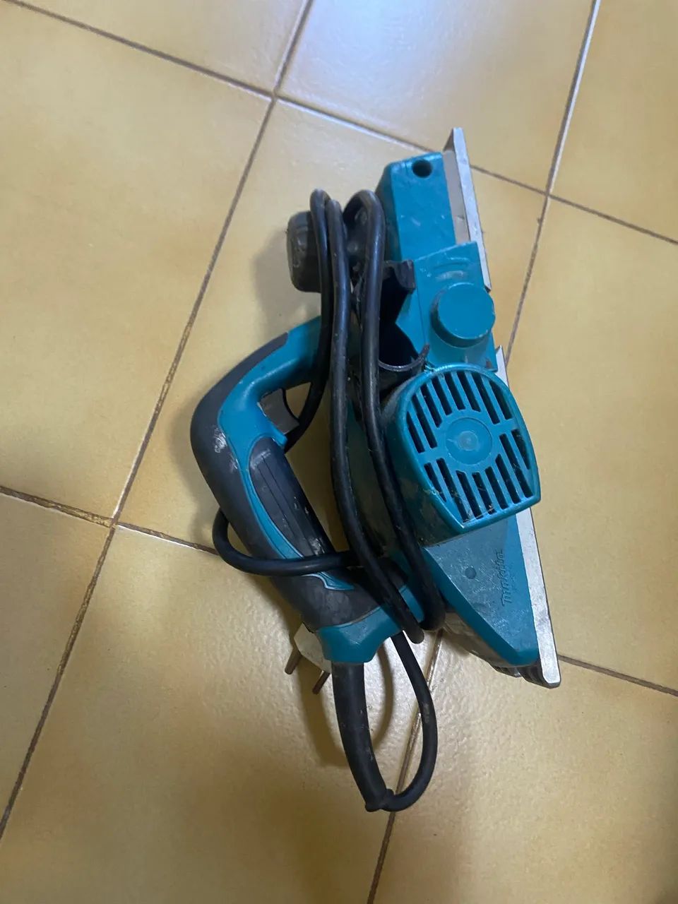 Plaina makita