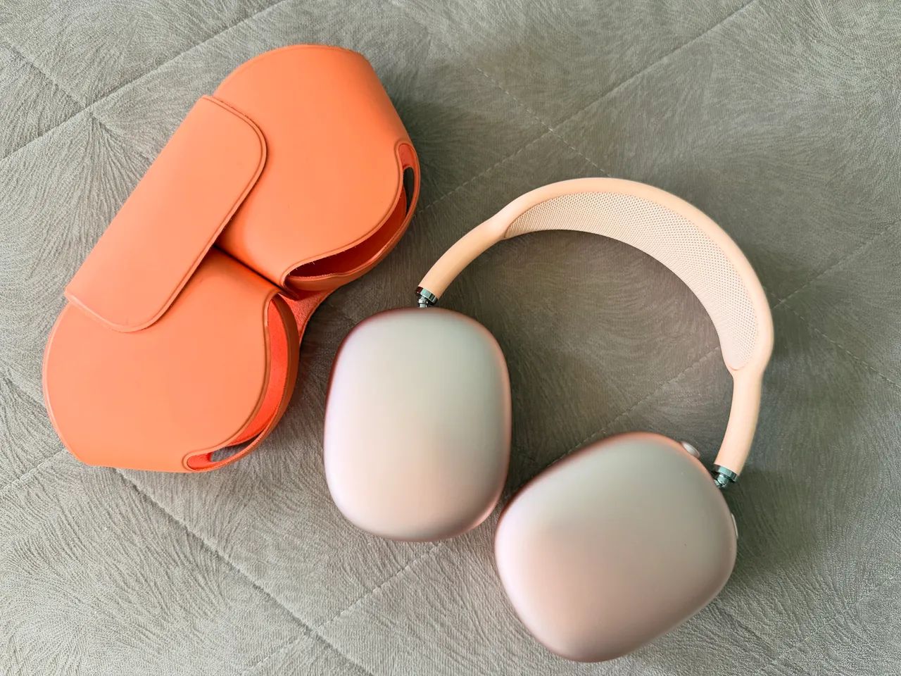 AirPods Max 2º geração laranja semi novo - Fones de Ouvido