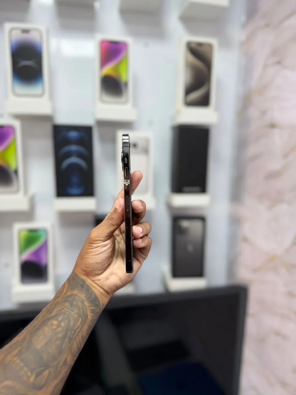 IPHONE 13 PRO MAX - 128GB PRETO ?2.999 - Foto 5