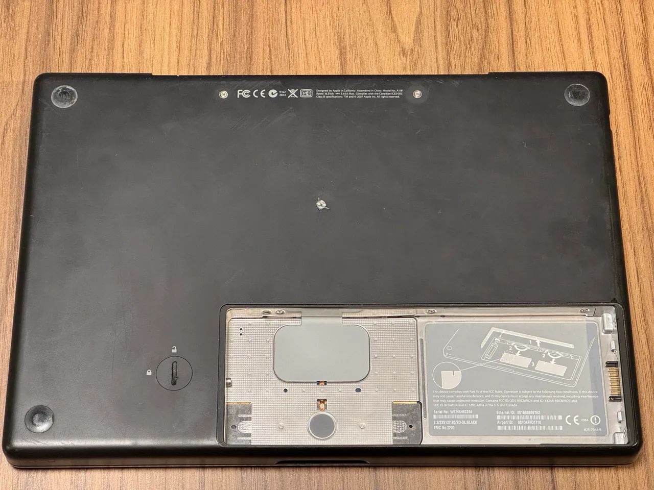 MacBook Bkack 2008 - Foto 4