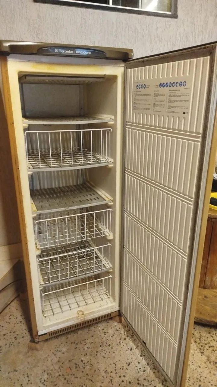 Vendo caixa de som e freezer  - Foto 5