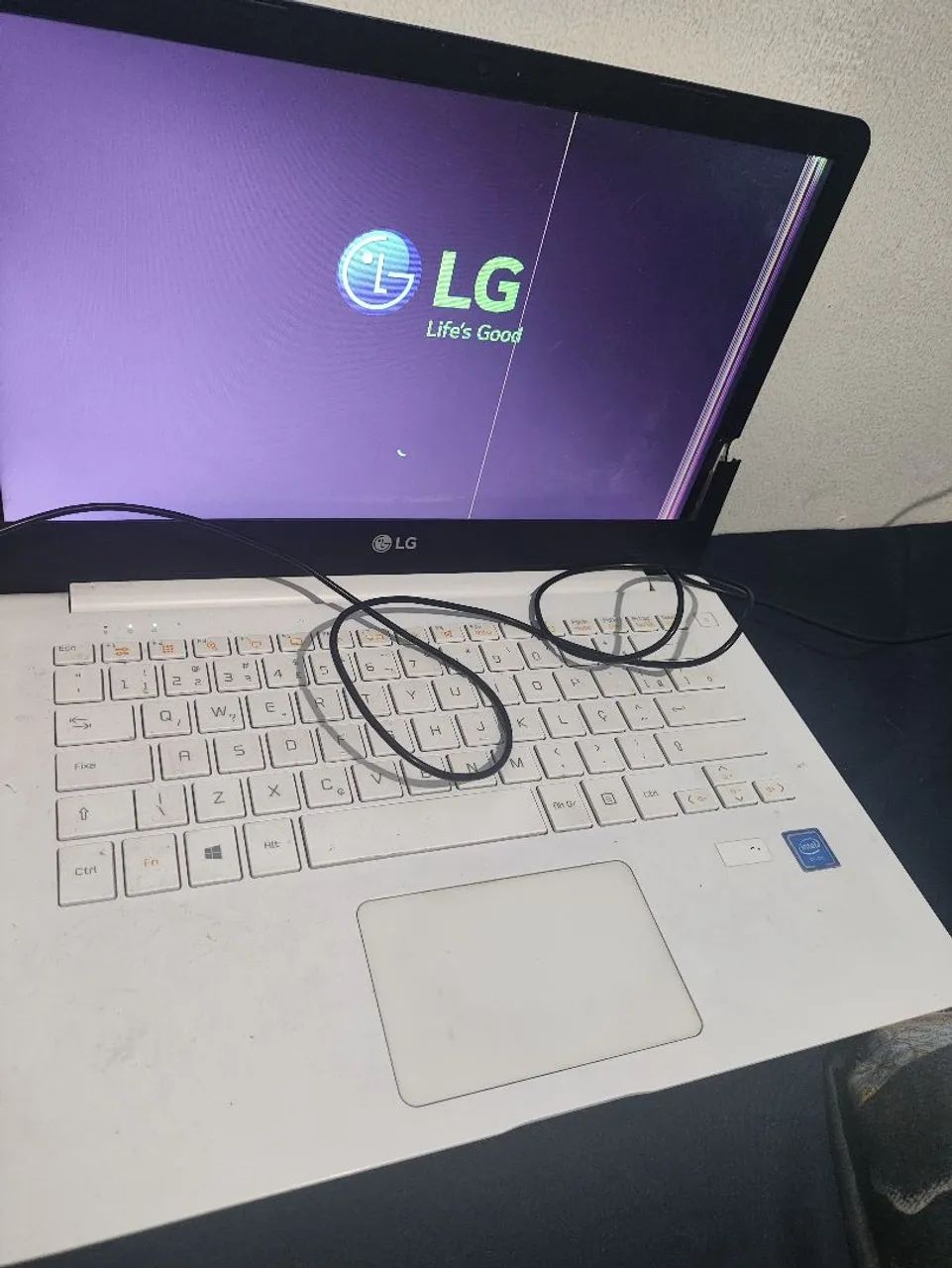 Notebook LG Ultra Slim Branco usado para retirada de peças - Foto 2