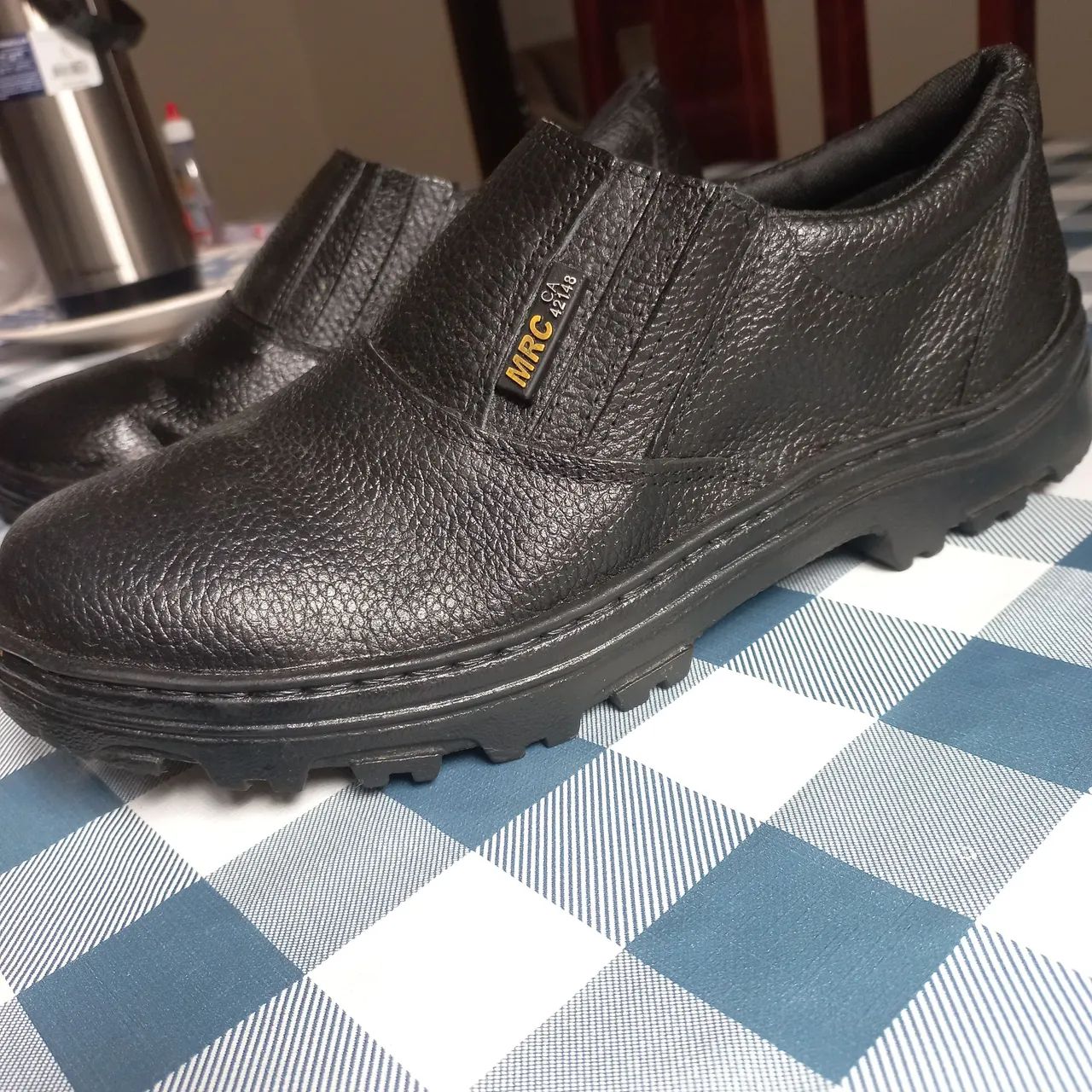 Bota bico de ferro n 40 - Foto 2