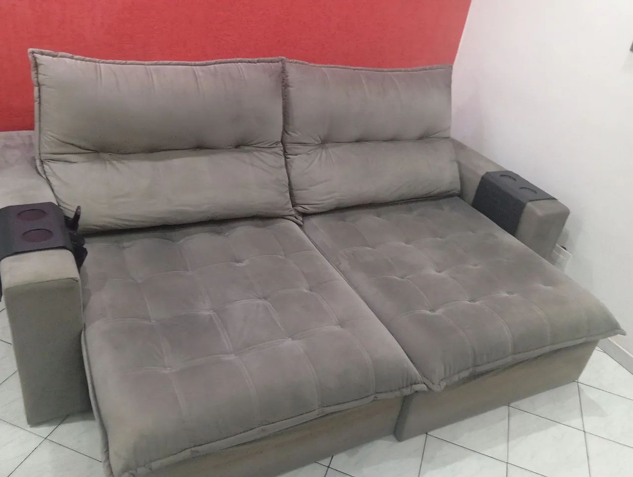 Sofá grande 4 lugares. Troco por mesa de jantar - Foto 2