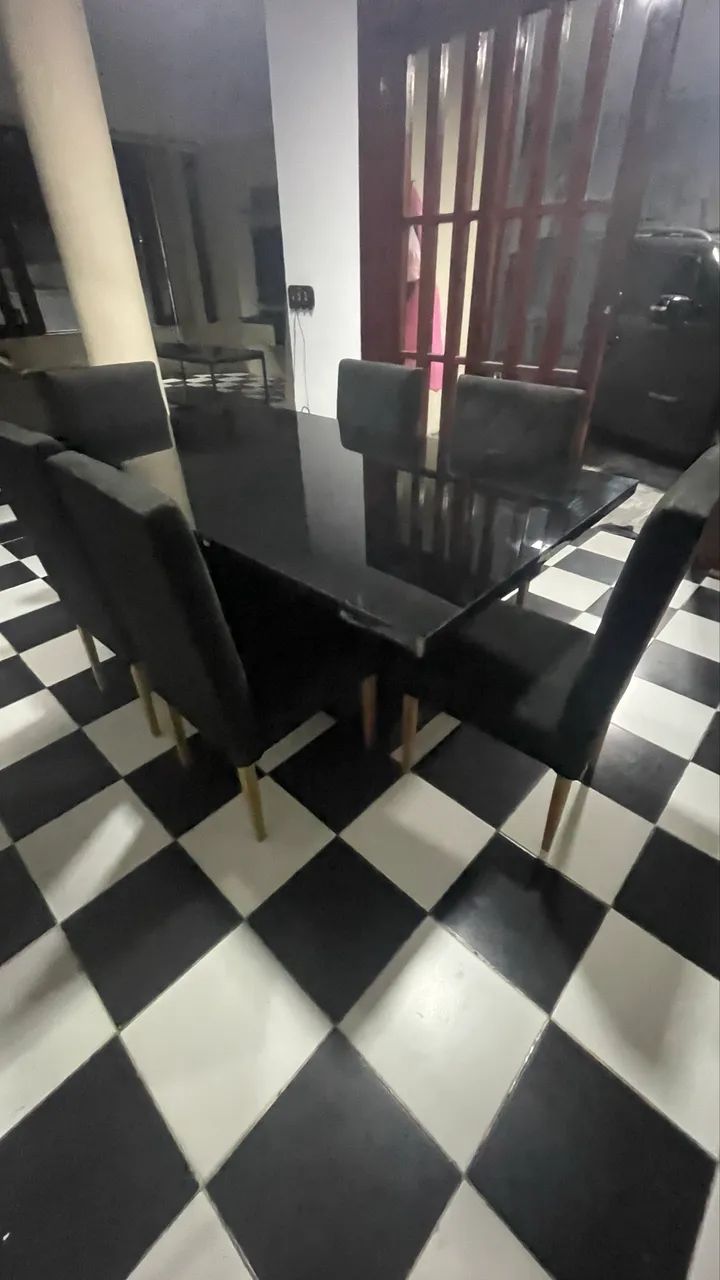 Mesa Jantar Vidro Laqueado Preto com 6 cadeiras - Foto 2