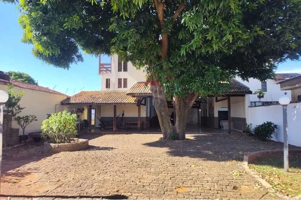 Sobrado para alugar com 8 dormitórios sendo 6 suítes - Foto 5