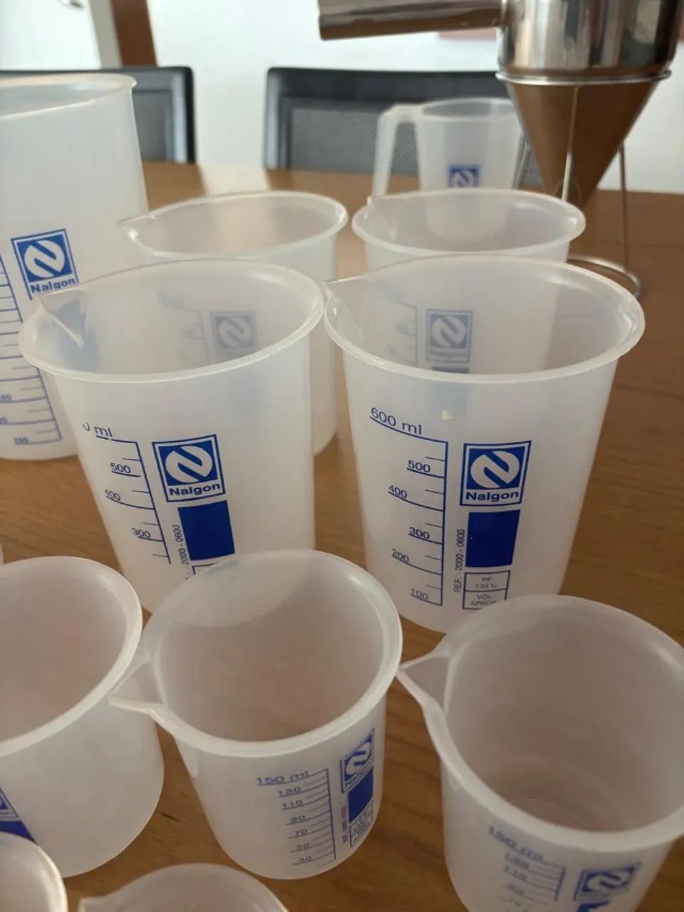 Kit de laboratório com Béckeres de Plástico variados  - Foto 2