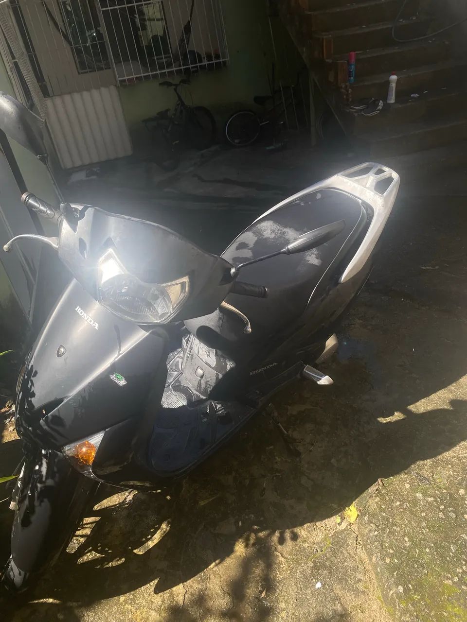 Lead 110 moto automática